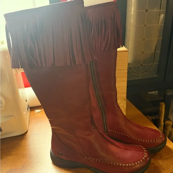 Born Red Fringed Leather Moccasins - Picture 2 of 10